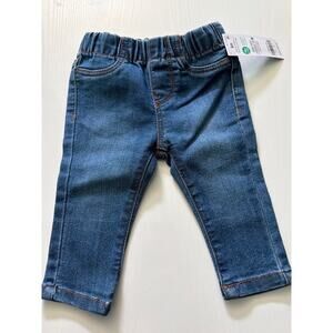 6 months Oshkosh jeggings. NWT